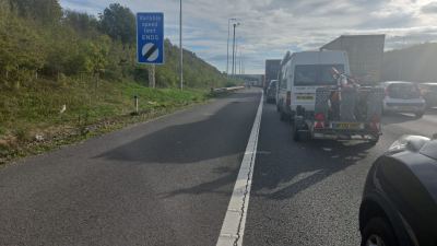 Incident on the M1 at 23a — photo from the scene